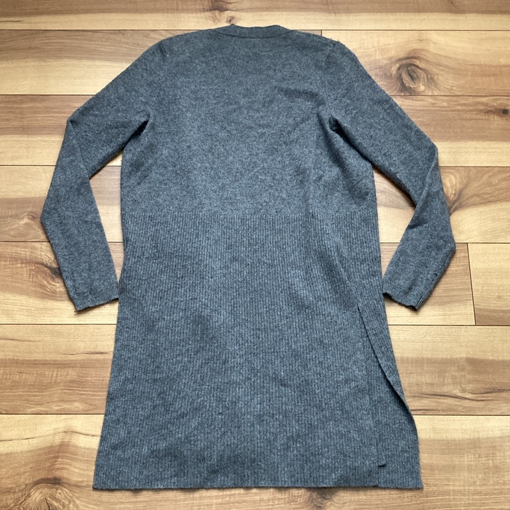Nanette Lepore Gray 100% Cashmere Sweater. Size S - Picture 7 of 8